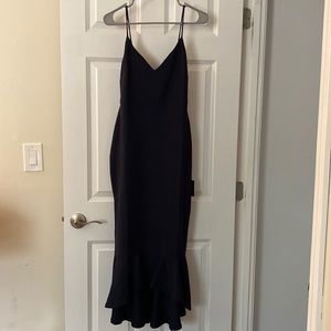LuLus Midnight Blue Bodycon
Trumpet Hem Midi Dress